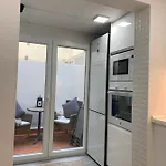 Apartament House *